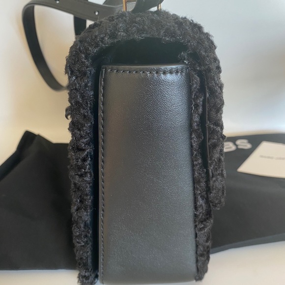 Marc Jacobs🌼NEW🌼J Link faux fur black - Picture 6 of 10